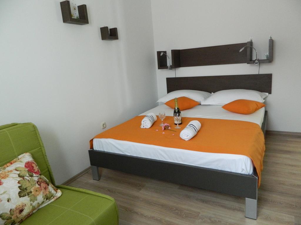 Apartmani Marinovic Podgora Exterior foto