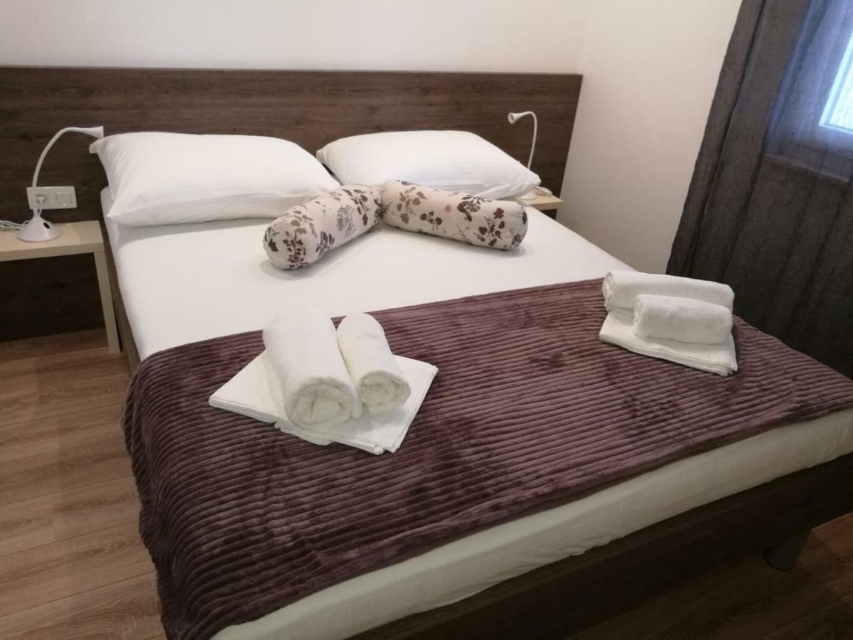 Apartmani Marinovic Podgora Exterior foto